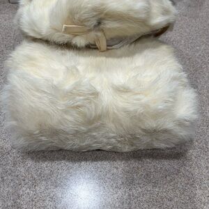 Vintage hat and muffler cream colored faux fur